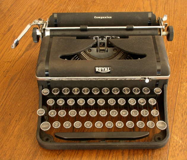 1942 Royal Companion on the Typewriter Database