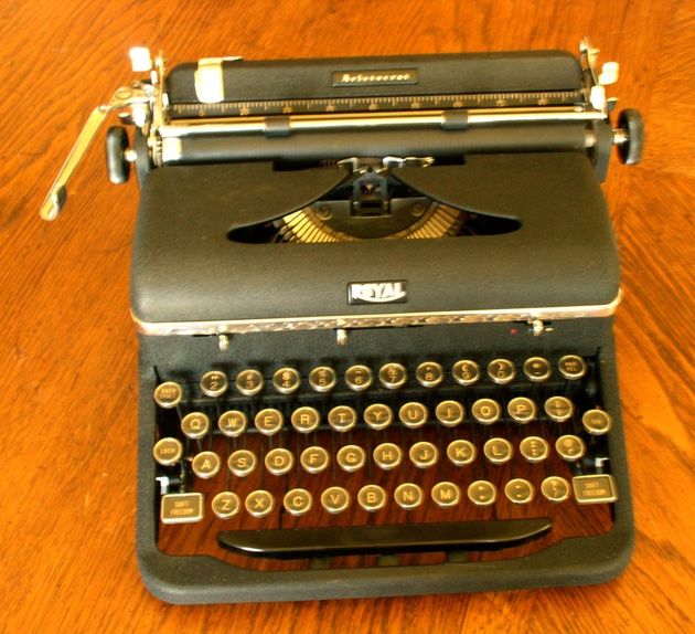 1940 Royal Aristocrat on the Typewriter Database