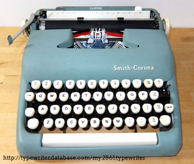 1961 Smith Corona Clipper on the Typewriter Database