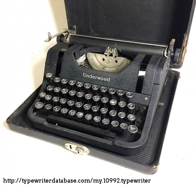 1940 Underwood Deluxe Leader On The Typewriter Database