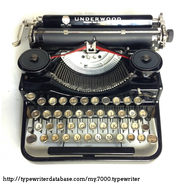 1927 Underwood Portable 4 Bank on the Typewriter Database