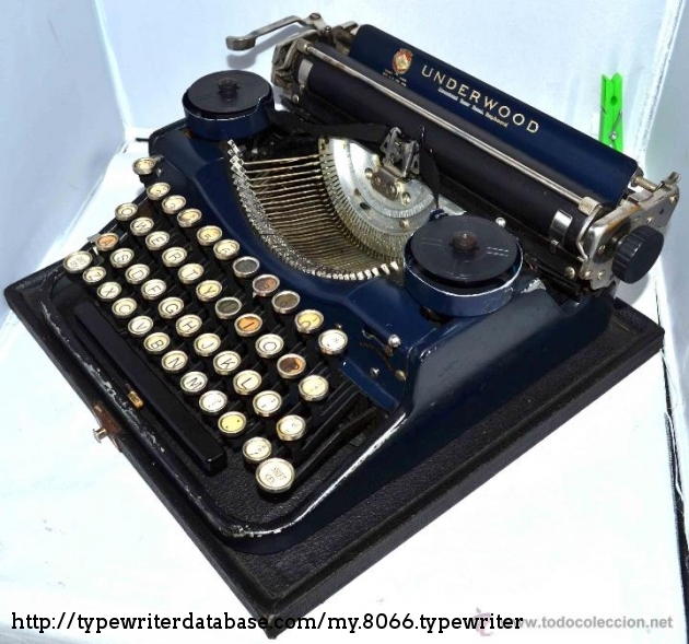 1927 Underwood Portable 4 Bank on the Typewriter Database