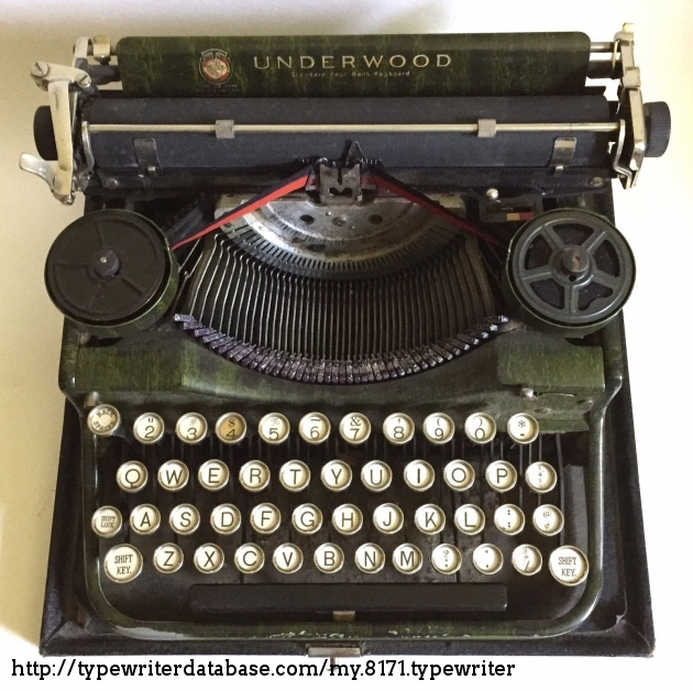 1928 Underwood Portable 4 Bank on the Typewriter Database